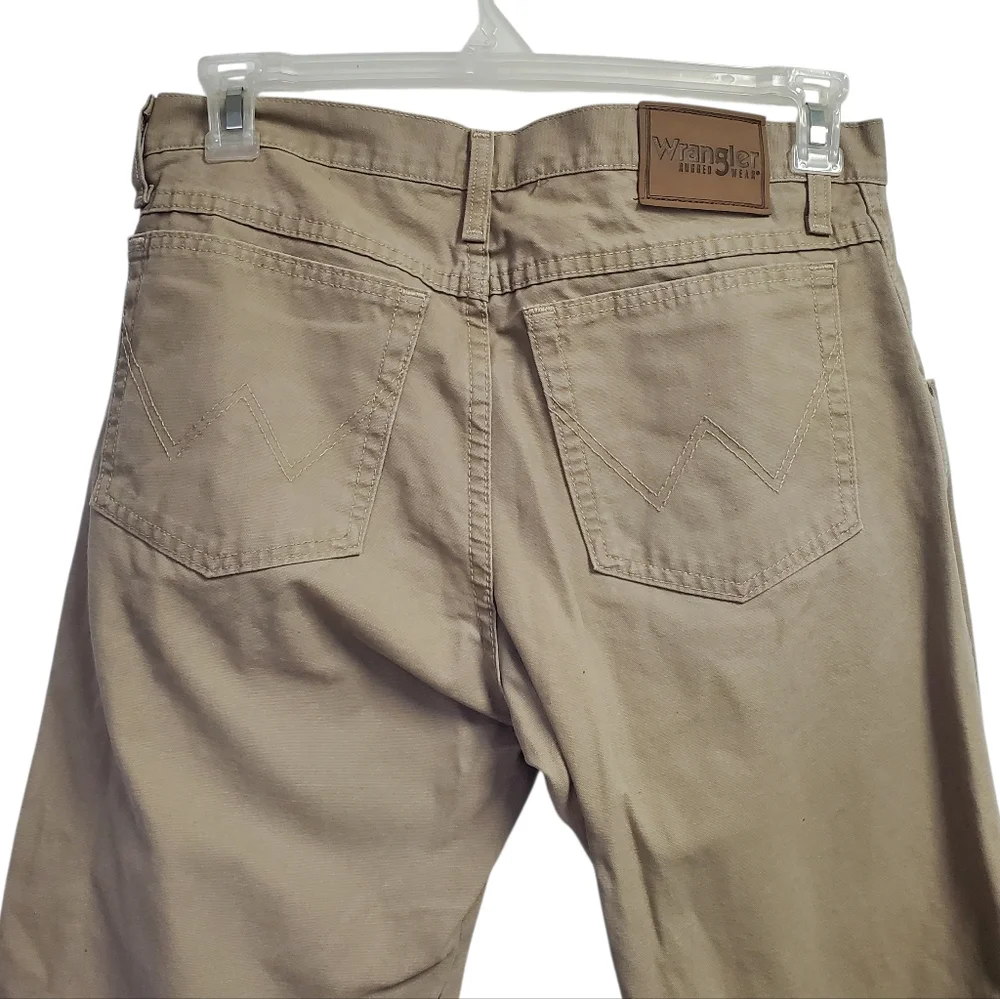 Wrangler Men's Rugged Wear Tan Jeans Size 32 X 32
